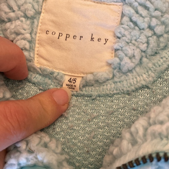 Copper Key size 4-5 pullover bundle. One purple and one teal, in good condition. - Picture 3 of 9